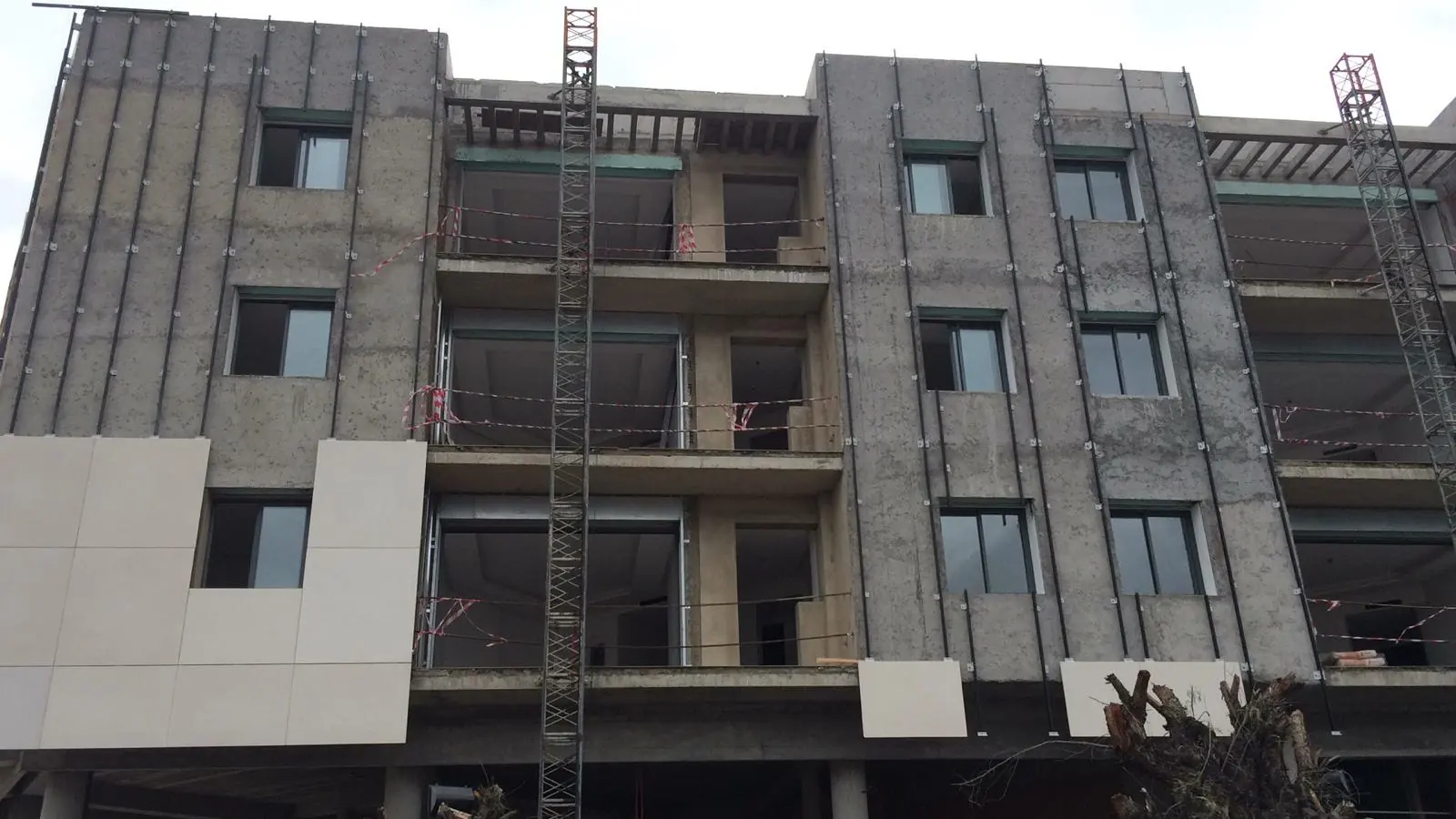 Edificio con fachada ventilada: antes