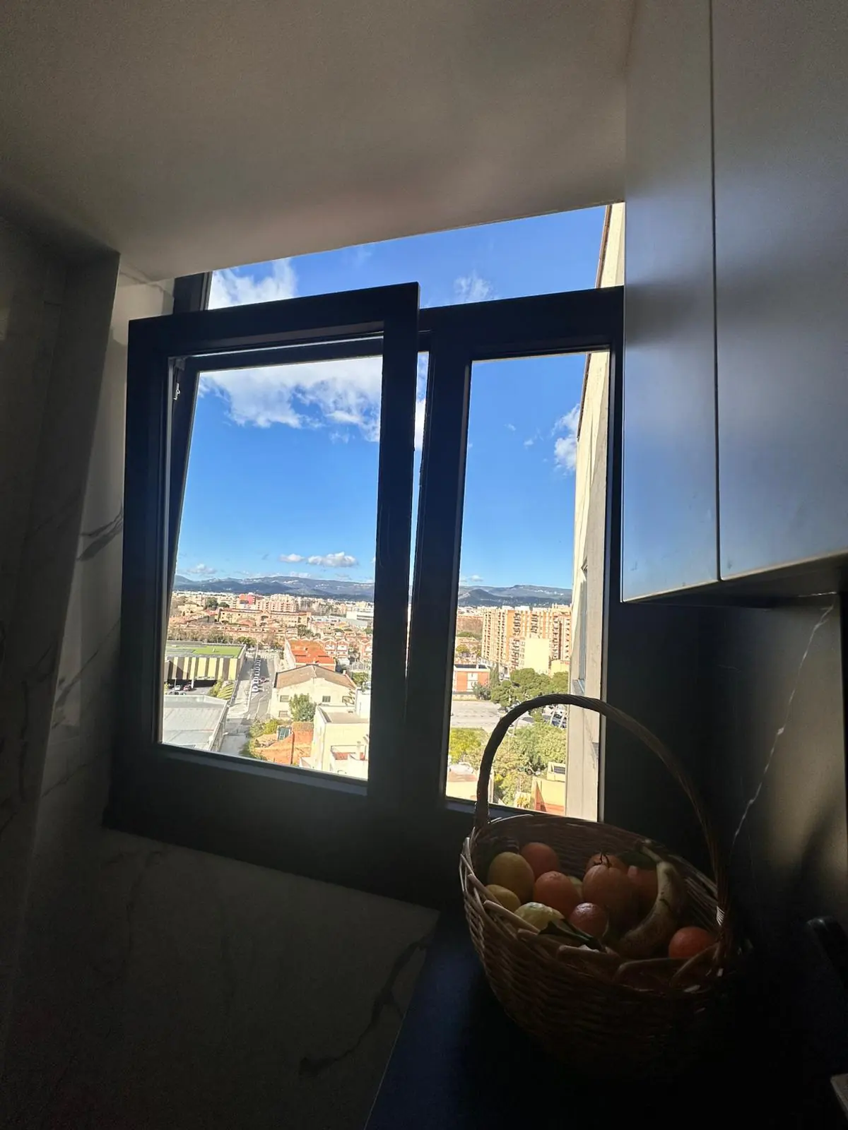 Ventanas nuevas en un ático con terraza
